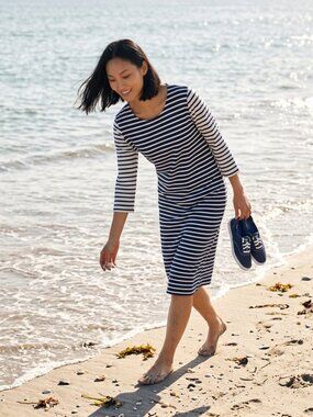 Vineyard Vines Blue and White Striped Deep Bay Dress NEW!
